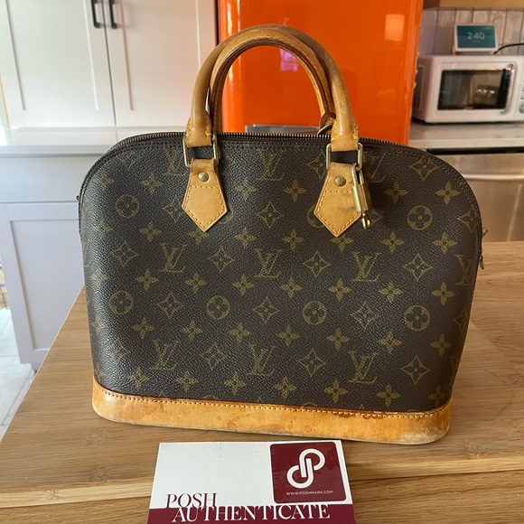Louis Vuitton Alma - Picture 2 of 5